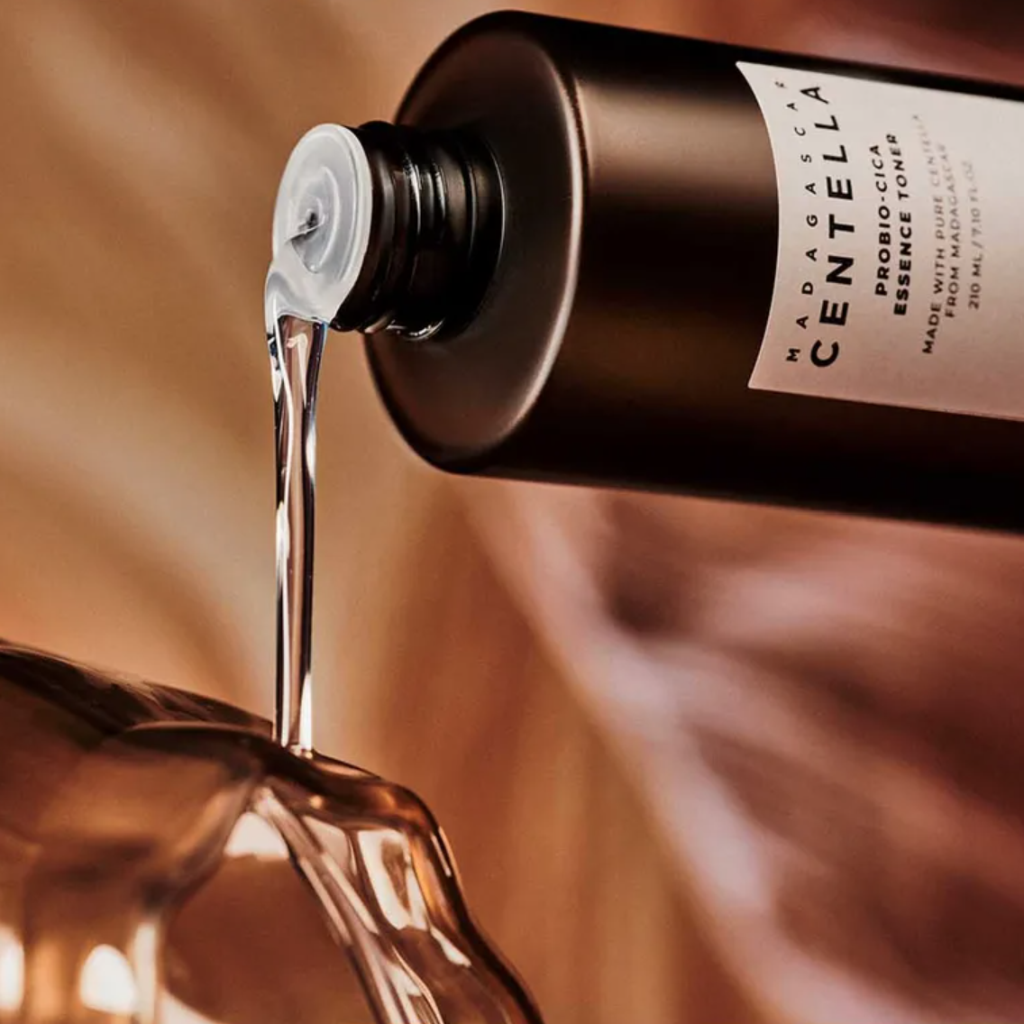 SKIN 1004 - Madagascar Centella Probio-Cica Essence Toner 210ml