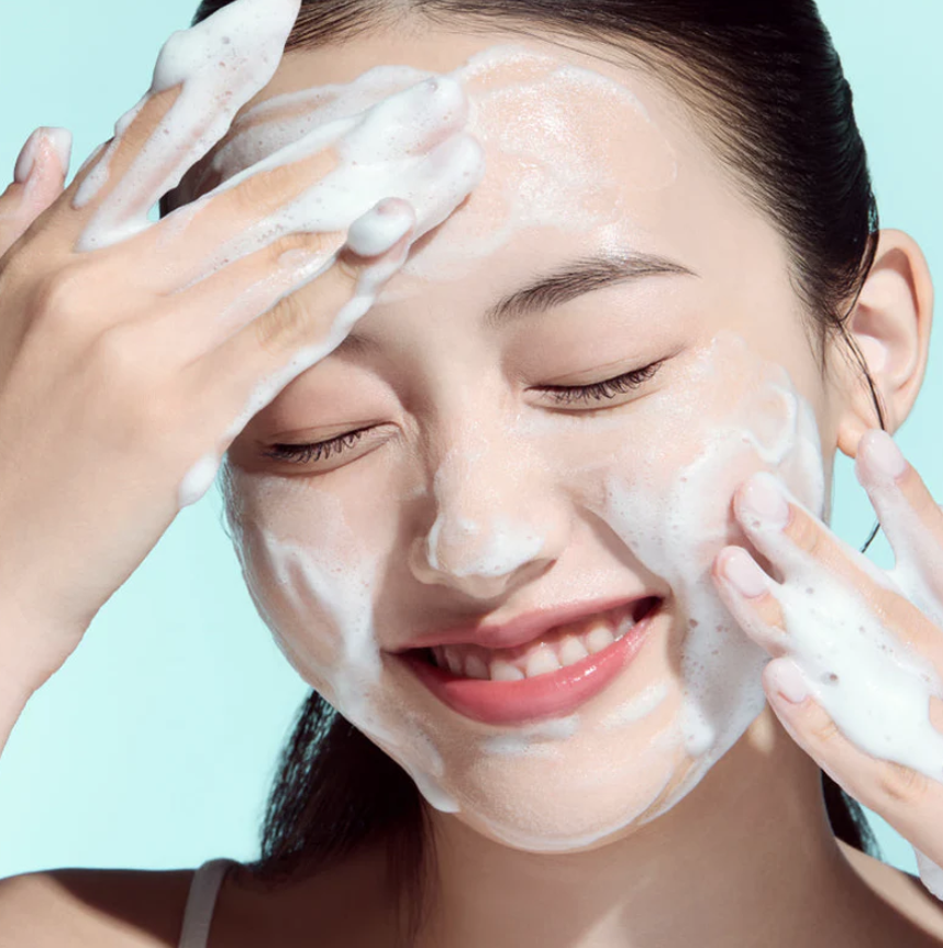 Anua – PDRN Hyaluronic Acid Moisturizing Cleansing Foam